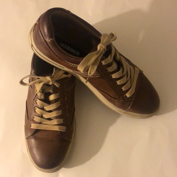 Steve Madden Tan Casual Sneaker - Picture 2 of 2
